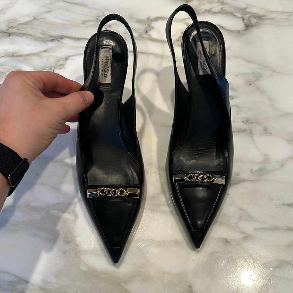 Black heeled